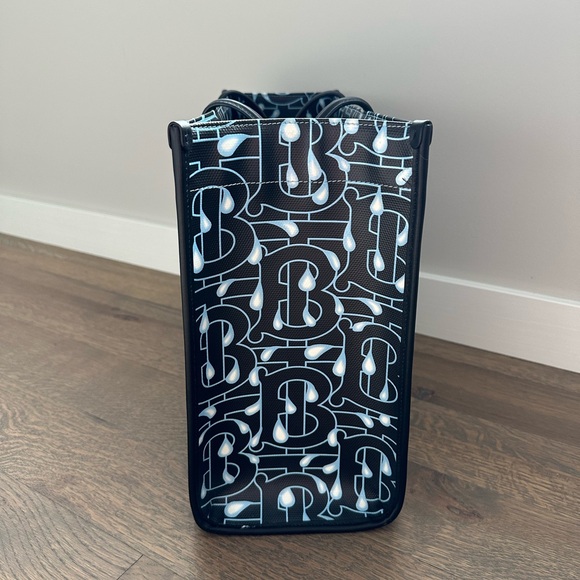 Burberry Rain Capsule Monogram Print Tote - Picture 4 of 17